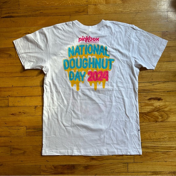 Pinkbox doughnuts 2024 t shirt NWOT - Picture 3 of 5